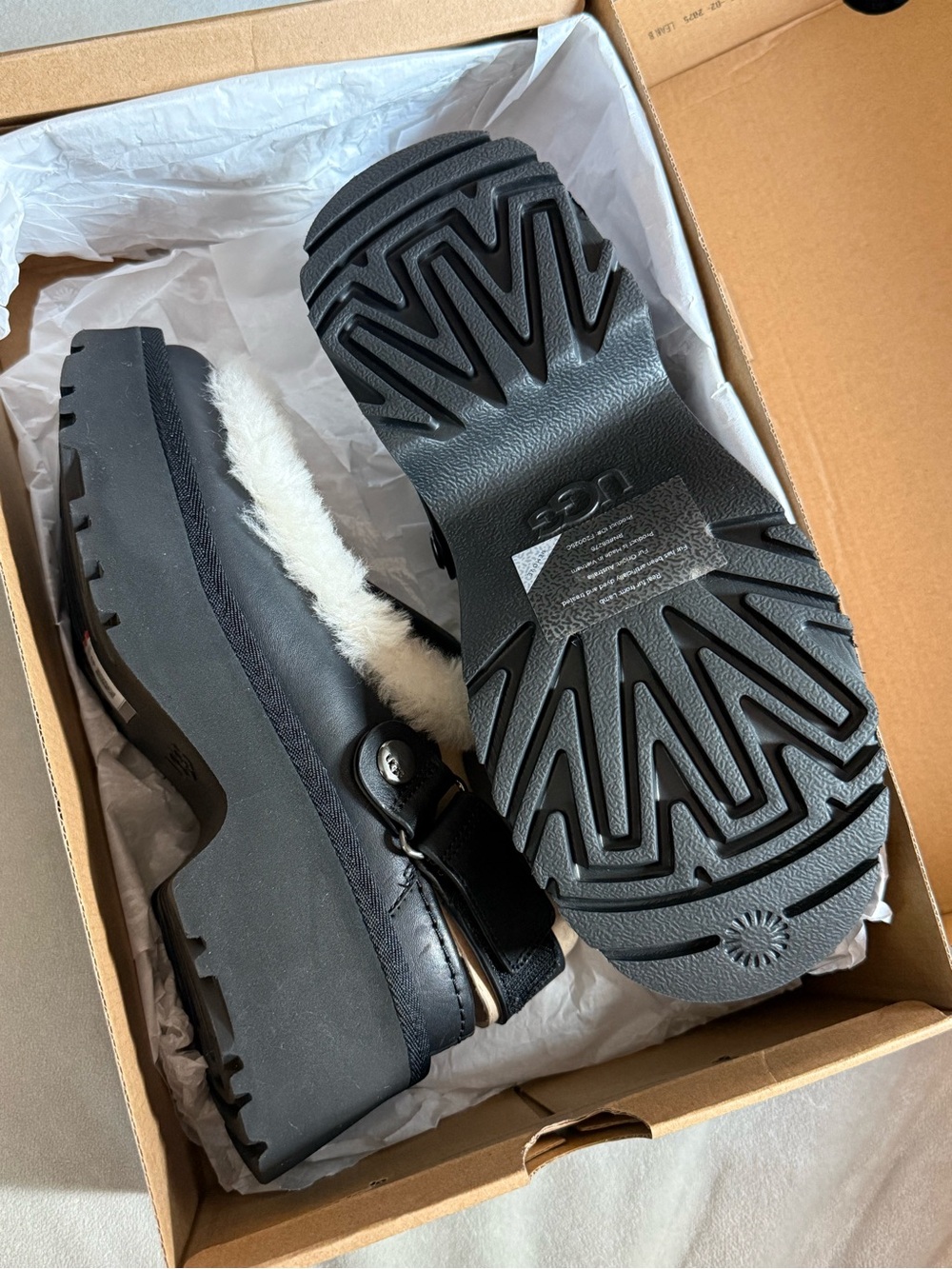 Ugg Esmee Clog Black 7 - Picture 4 of 4